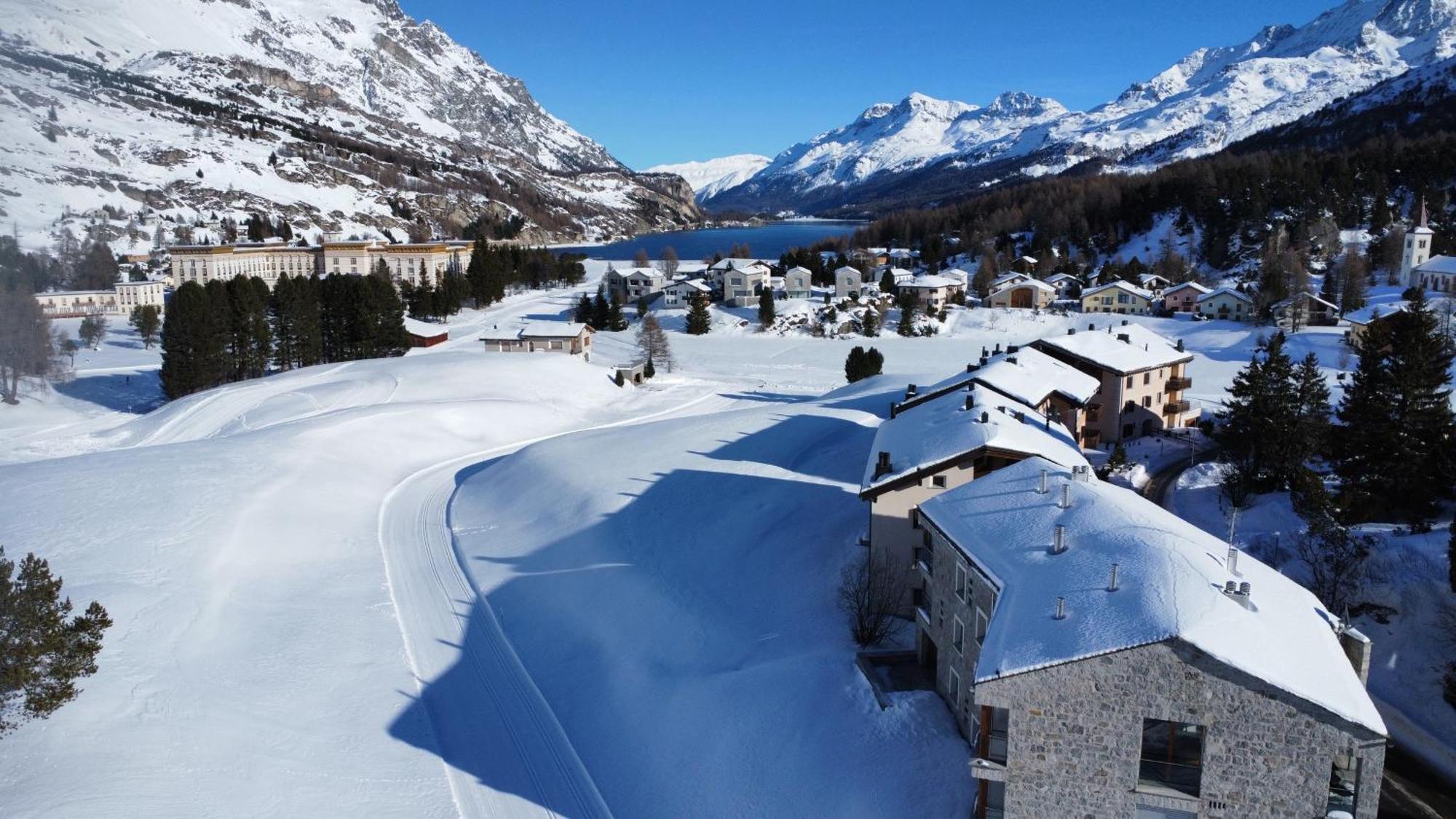 Chesa La Montanella - Ferienwohnung, Малоя Экстерьер фото